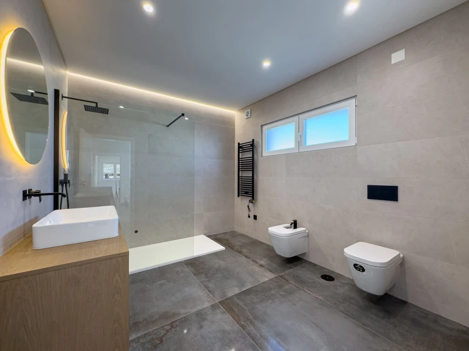 Moradia T4 para Venda em Silveira Foto 21