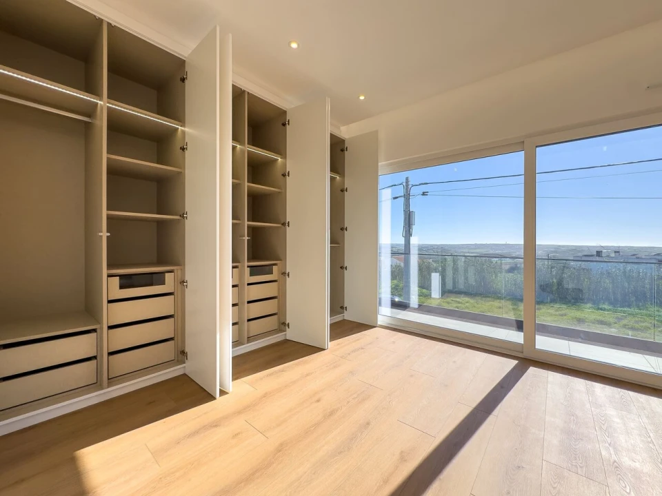 Moradia T4 para Venda em Silveira Foto 32