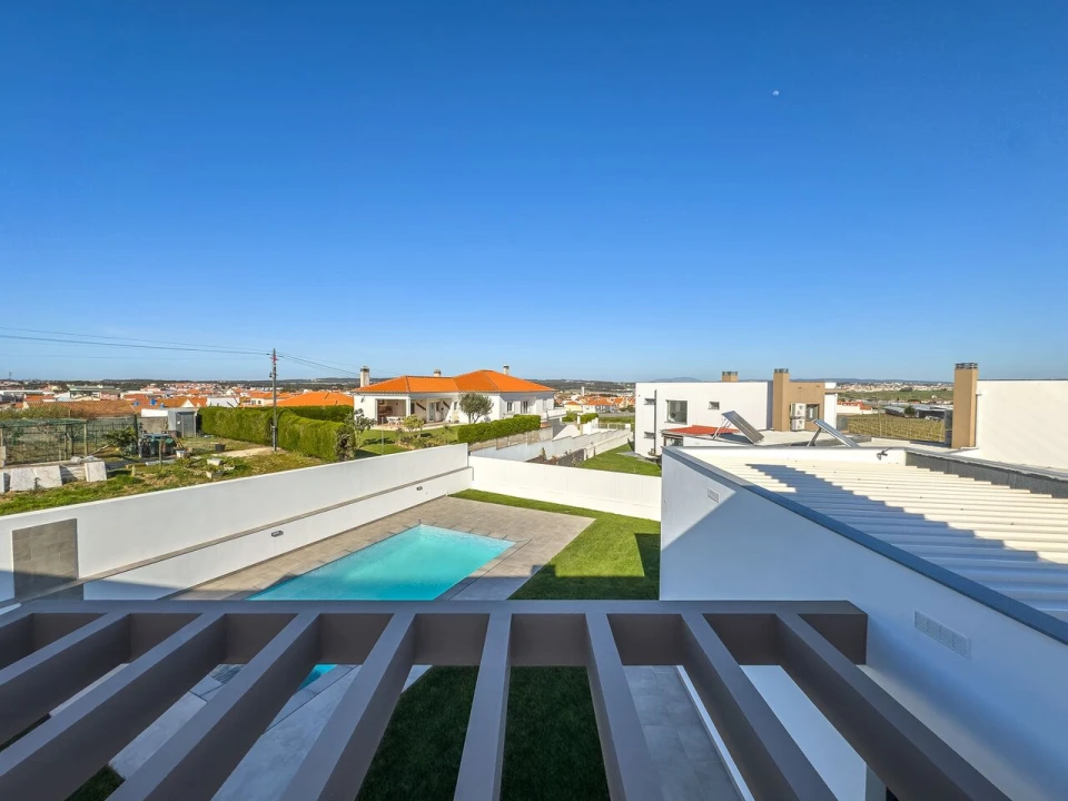 Moradia T4 para Venda em Silveira Foto 44