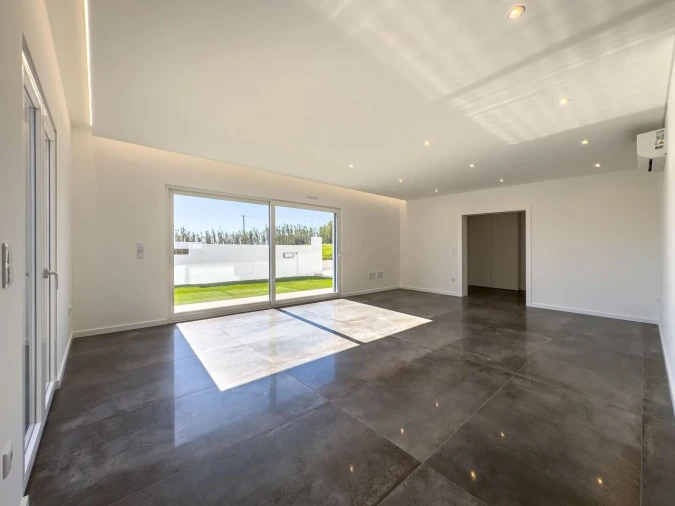 Moradia T4 para Venda em Silveira Foto 11