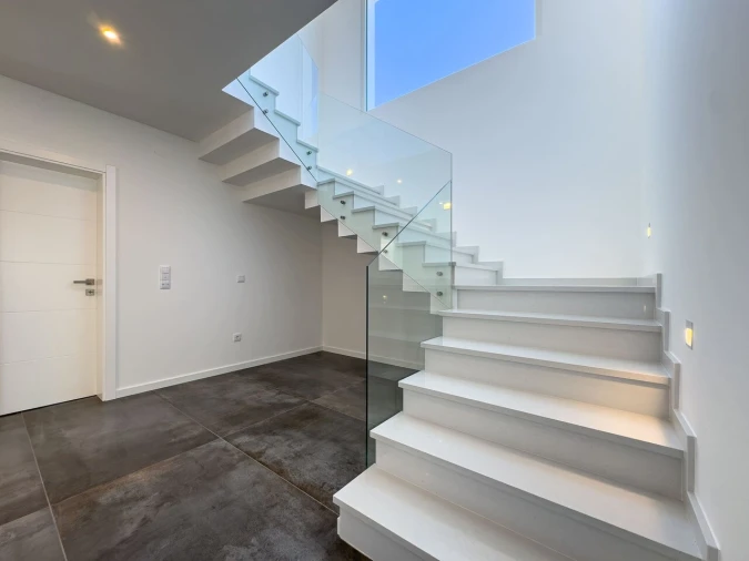 Moradia T4 para Venda em Silveira Foto 8