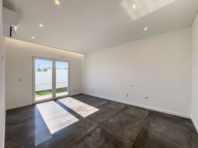 Moradia T4 para Venda em Silveira Foto 19