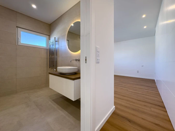 Moradia T4 para Venda em Silveira Foto 42