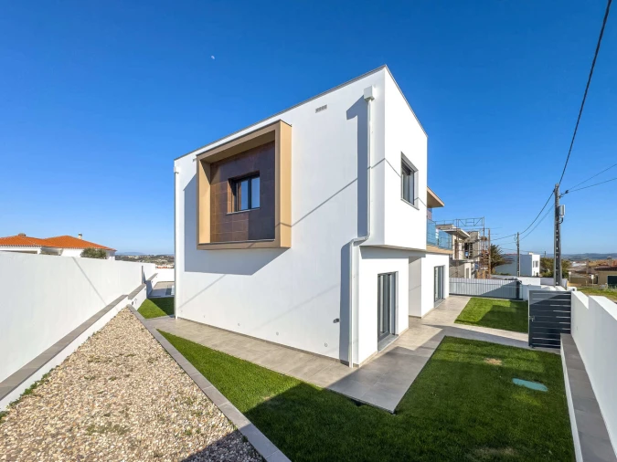 Moradia T4 para Venda em Silveira Foto 48