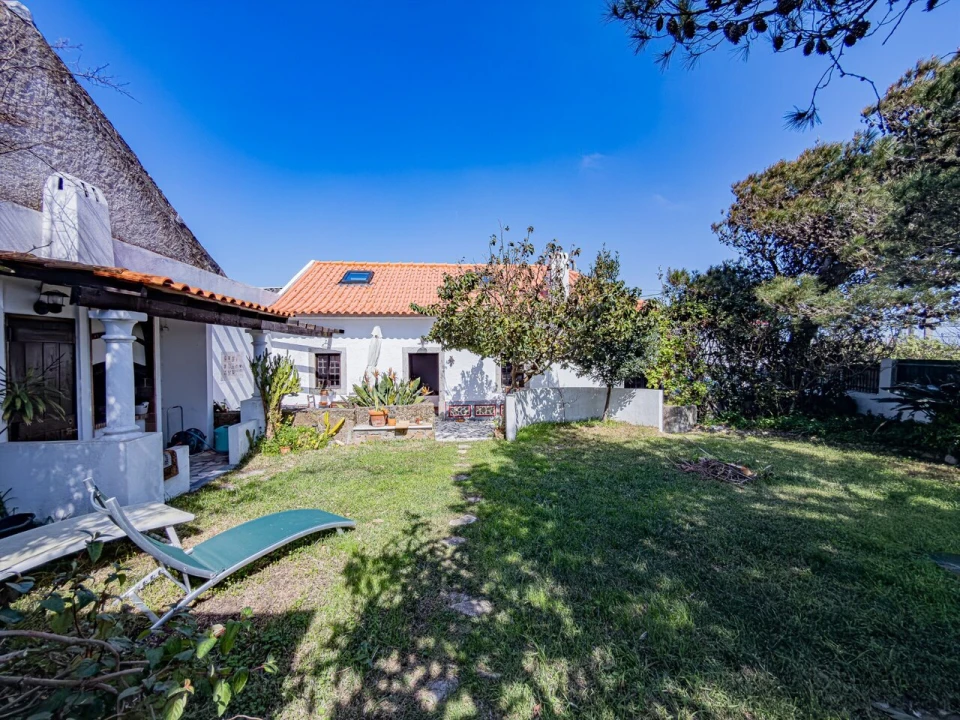 Moradia T2 para Venda em São Pedro da Cadeira Foto 2