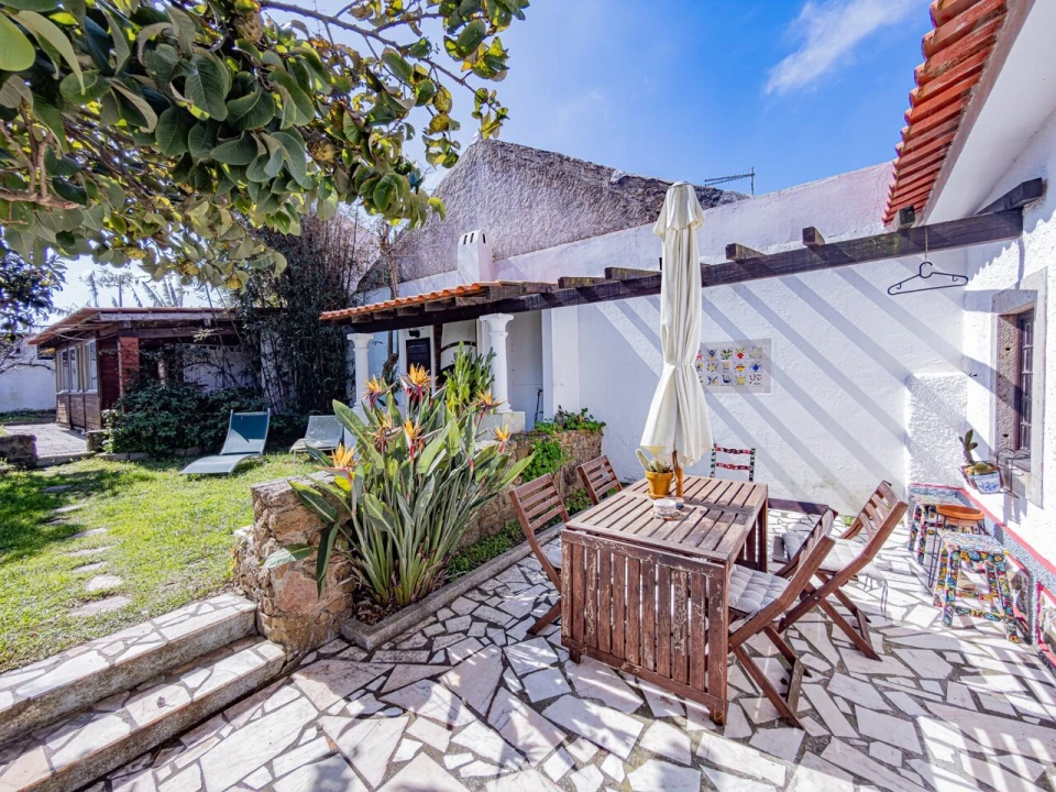 Moradia T2 para Venda em São Pedro da Cadeira Foto 3