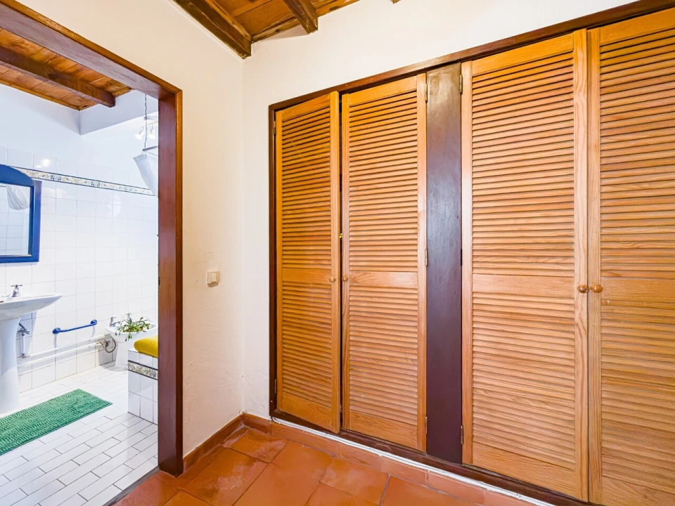 Moradia T2 para Venda em São Pedro da Cadeira Foto 11