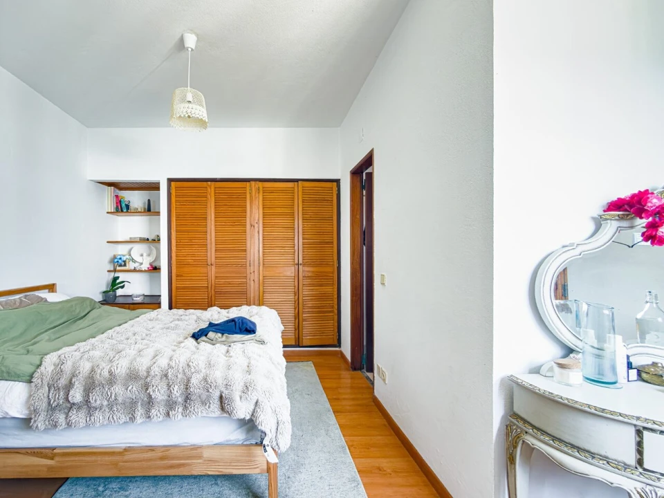 Moradia T2 para Venda em São Pedro da Cadeira Foto 17