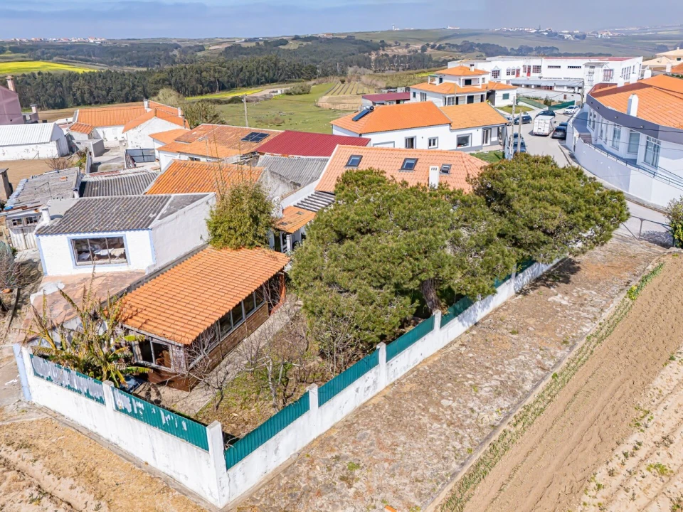 Moradia T2 para Venda em São Pedro da Cadeira Foto 39