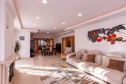 Moradia T5 para Venda em Ericeira
