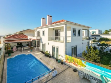 Moradia T5 para Venda em Ericeira