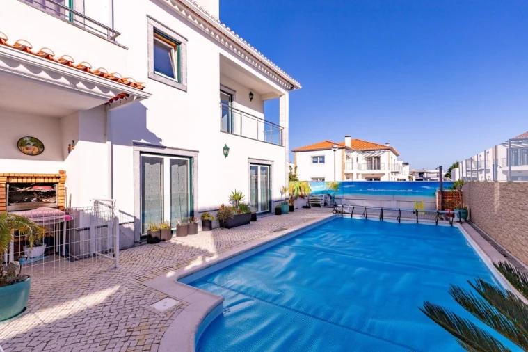 Moradia T5 para Venda em Ericeira Foto 33