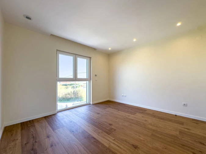 Moradia T4 para Venda em Silveira Foto 19