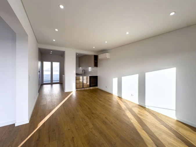 Moradia T4 para Venda em Carvoeira Foto 12