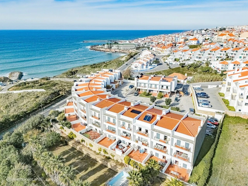 Moradia T5 para Venda em Ericeira Foto 1