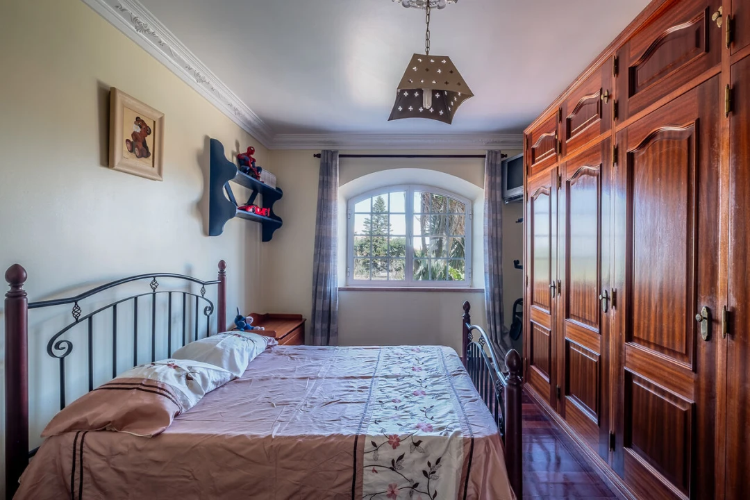 Moradia T4 para Venda em Encarnação Foto 24