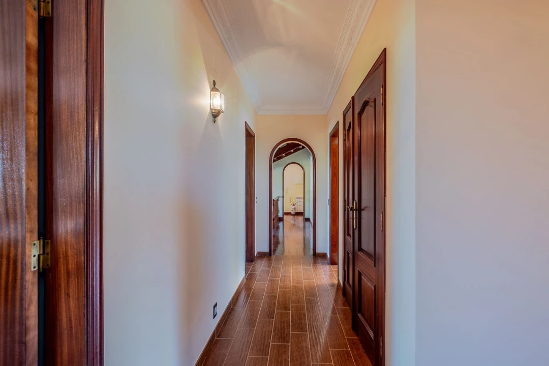 Moradia T4 para Venda em Encarnação Foto 25