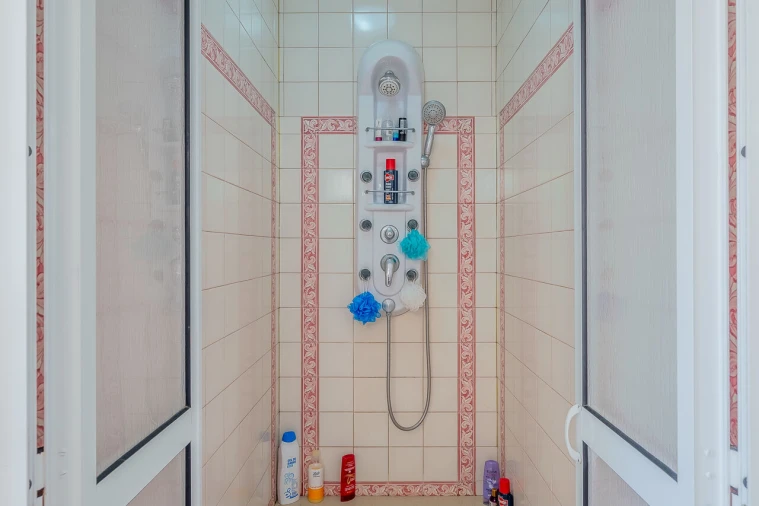 Moradia T4 para Venda em Encarnação Foto 28