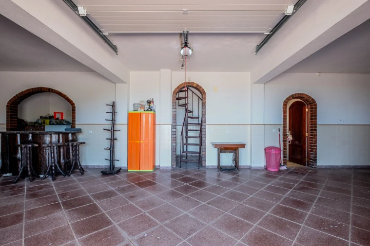 Moradia T4 para Venda em Encarnação Foto 39