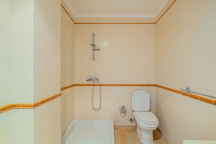 Moradia T4 para Venda em Encarnação Foto 41