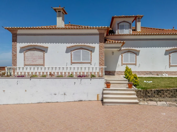 Moradia T4 para Venda em Encarnação Foto 46