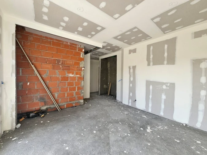 Moradia T3 para Venda em Encarnação Foto 8