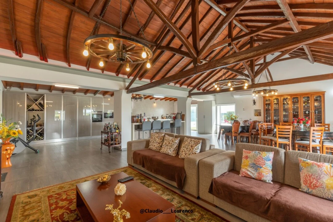 Moradia T5 para Venda em São Pedro da Cadeira Foto 7