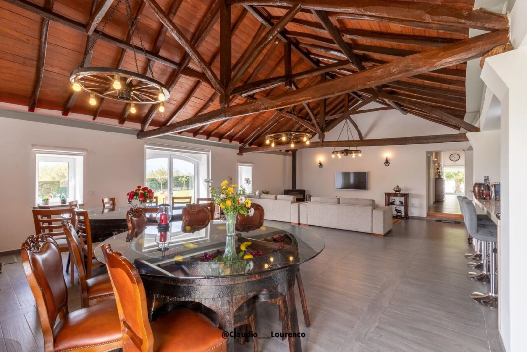 Moradia T5 para Venda em São Pedro da Cadeira Foto 9