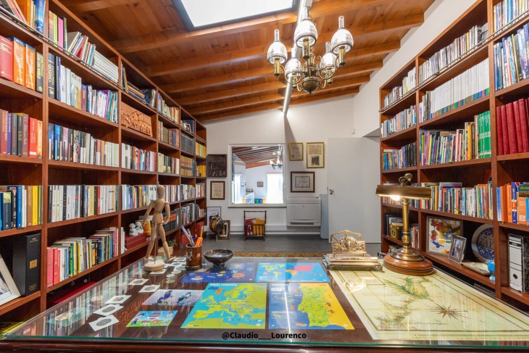 Moradia T5 para Venda em São Pedro da Cadeira Foto 25