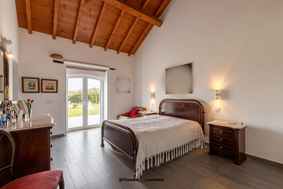 Moradia T5 para Venda em São Pedro da Cadeira Foto 27