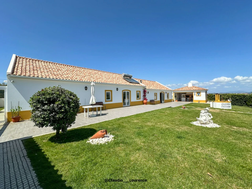 Moradia T5 para Venda em São Pedro da Cadeira Foto 5
