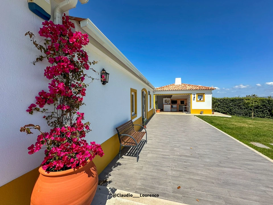 Moradia T5 para Venda em São Pedro da Cadeira Foto 31