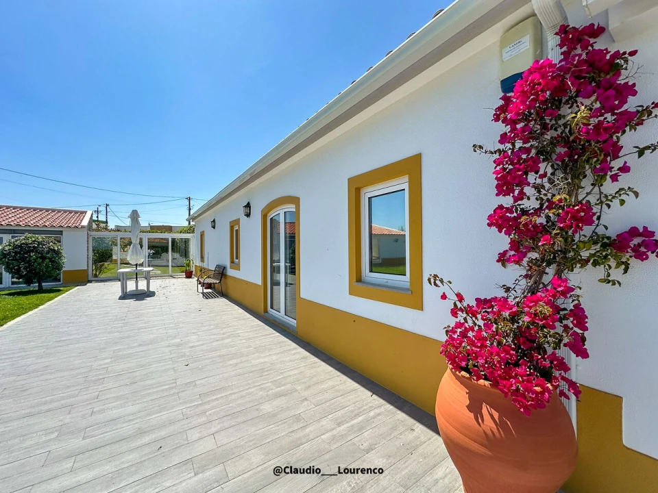 Moradia T5 para Venda em São Pedro da Cadeira Foto 32