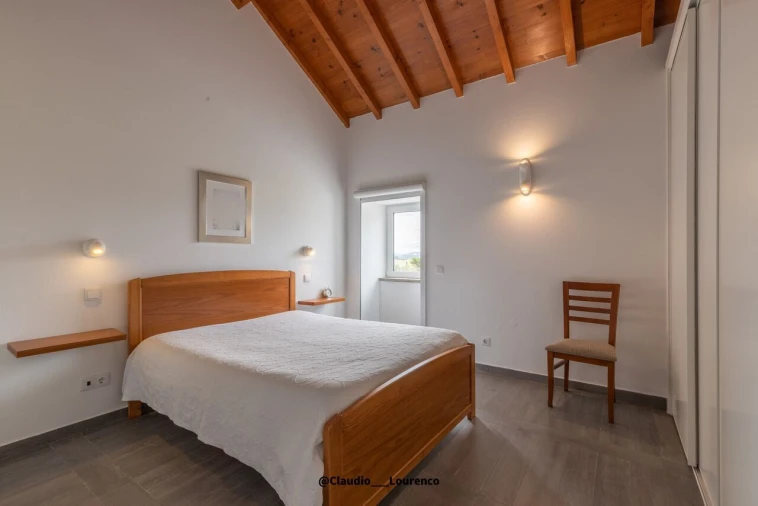 Moradia T5 para Venda em São Pedro da Cadeira Foto 33