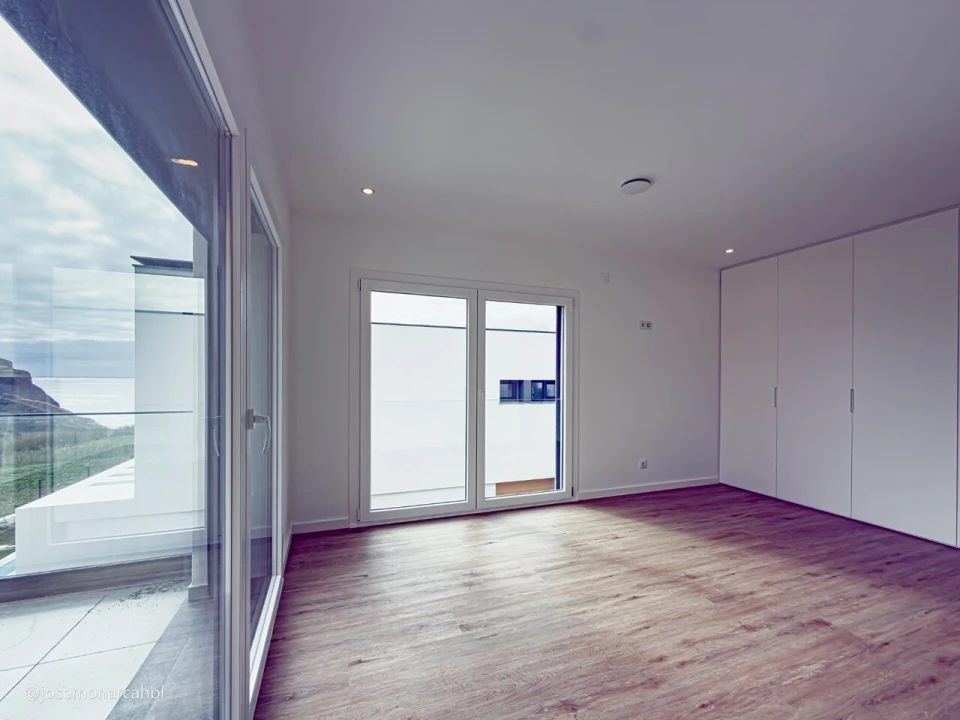 Moradia T4 para Venda em São Pedro da Cadeira Foto 25