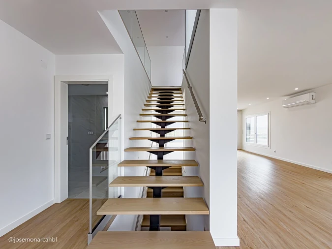 Moradia T4 para Venda em São Pedro da Cadeira Foto 4