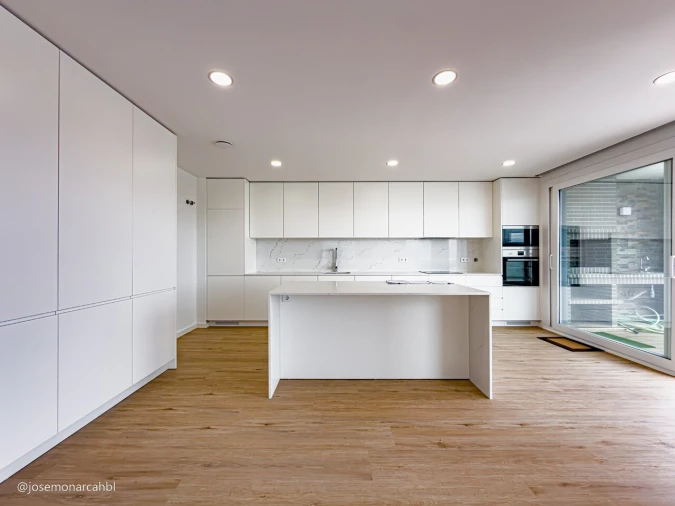 Moradia T4 para Venda em São Pedro da Cadeira Foto 8