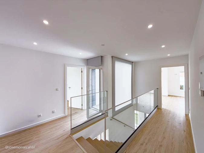 Moradia T4 para Venda em São Pedro da Cadeira Foto 17