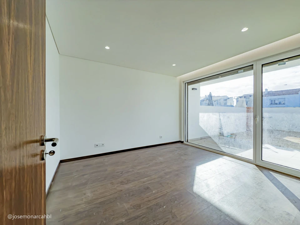 Moradia T4 para Venda em São João das Lampas e Terrugem Foto 14