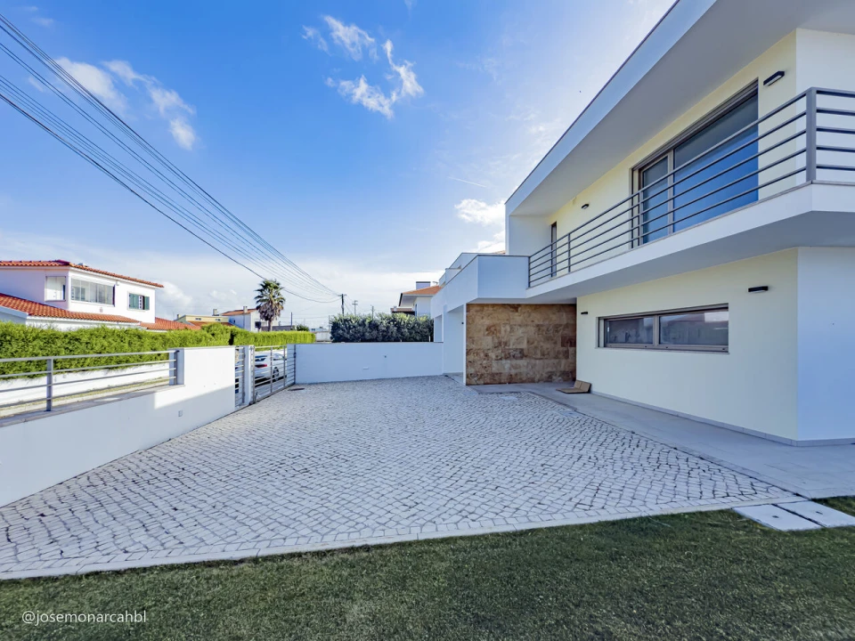 Moradia T4 para Venda em São João das Lampas e Terrugem Foto 44