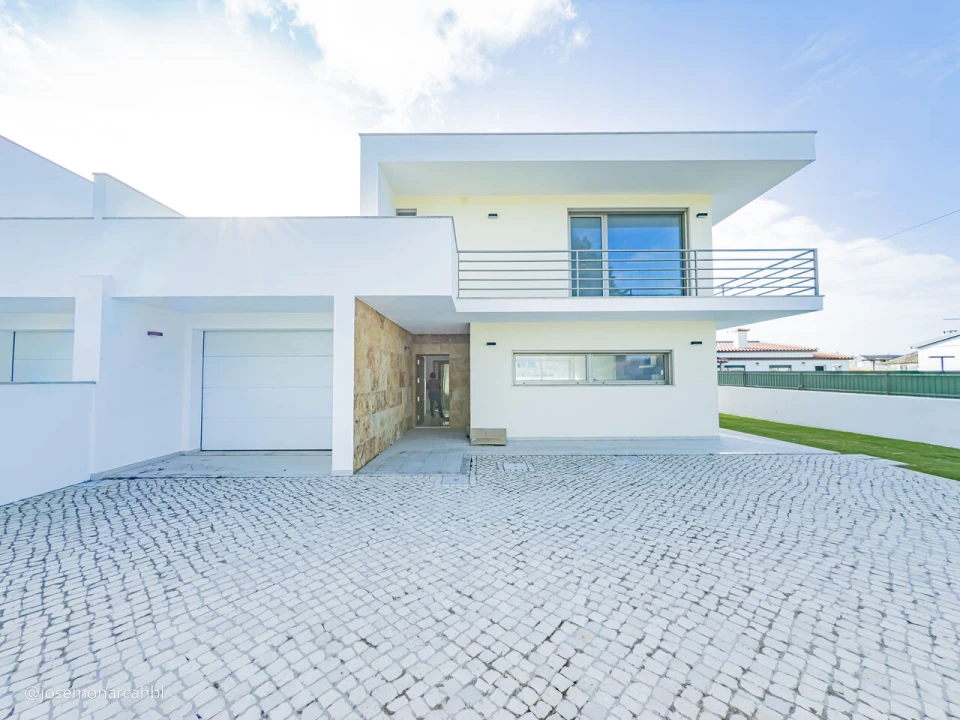 Moradia T4 para Venda em São João das Lampas e Terrugem Foto 45