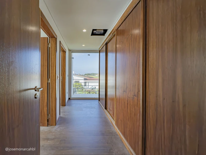 Moradia T4 para Venda em São João das Lampas e Terrugem Foto 23