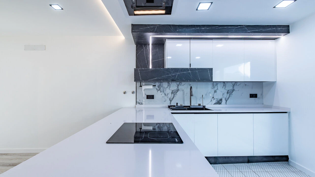 Moradia T4 para Venda em Encarnação Foto 3