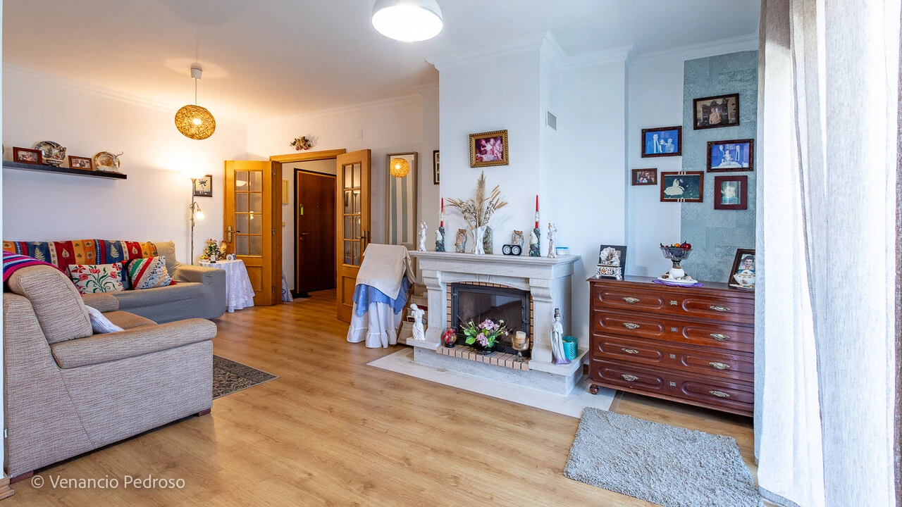 Apartamento T2 para Venda em Ericeira Foto 8