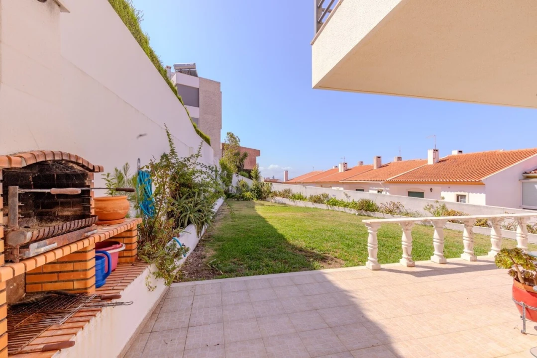 Moradia T5 para Venda em Ericeira Foto 12