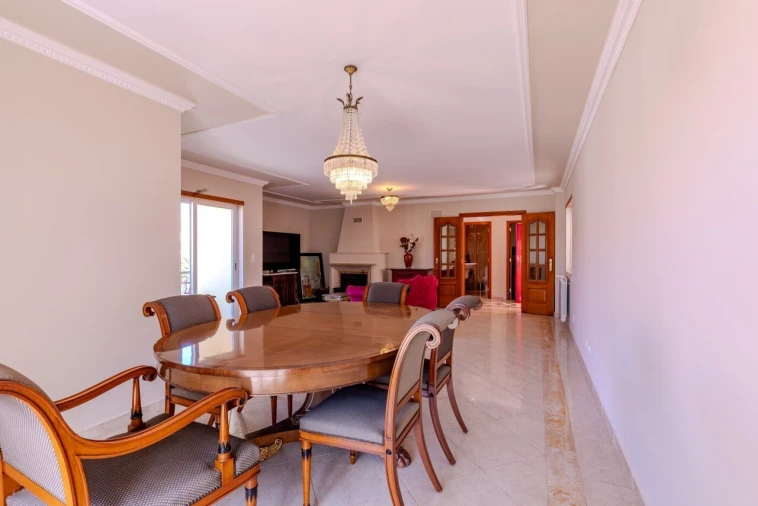 Moradia T5 para Venda em Ericeira Foto 10