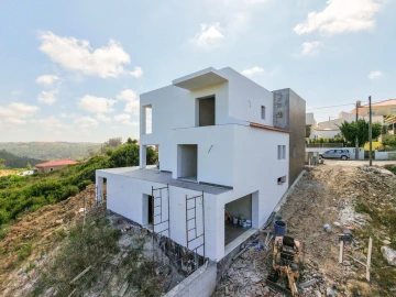 Moradia T4 para Venda em Mafra