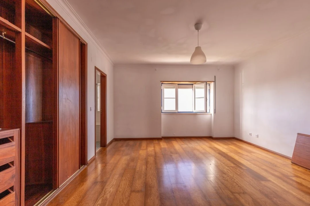 Moradia T4 para Venda em Ericeira Foto 12