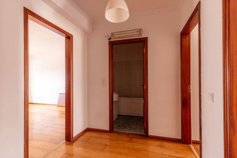 Moradia T4 para Venda em Ericeira Foto 11