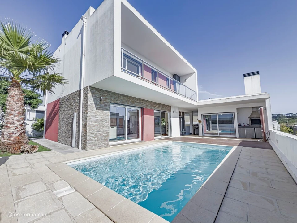 Moradia T4 para Venda em Mafra Foto 2